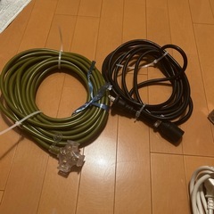 ケーブル各種の画像