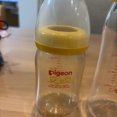 哺乳瓶3本の画像