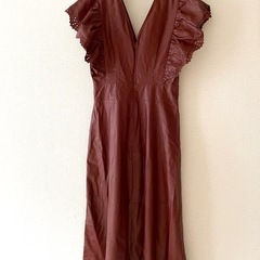 新品　ZARA フェイクレザー　ロングワンピース ワインレッド　の画像