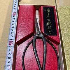 植木はさみ
の画像