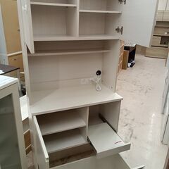 リユースのサカイ栃木店★ジモティ割あり★ IRISOHYAMA 食器棚 アイボリー W79.5×D41.5×H176 クリーニング済み TC11376の画像