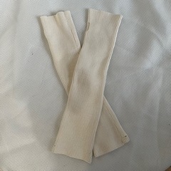 白　ニットアームカバーの画像