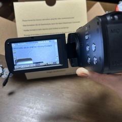 【ほぼ新品】ビデオカメラ4K4400万画素の画像