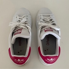 adidas スタンスミス スニーカーの画像