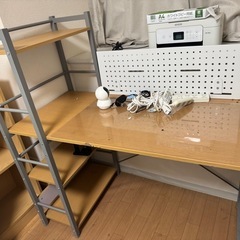 ニトリの学習机の画像