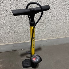 自転車空気入れの画像