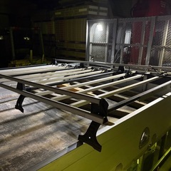 ルーフキャリアの画像