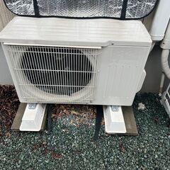 【自動掃除・ムーブアイ】三菱 霧ヶ峰 MSZ-EX2219E7-W（2020年製/R32）新居浜市｜2階→1階室外機｜取り外しOKの画像