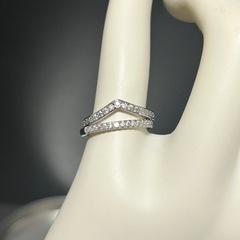 モアサナイト Vリング 13.5～14号 シルバー925 人工モアサナイト 22406383 の画像