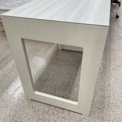 【トレファクいわき平店】KOIZUMI(コイズミ)ワークデスクKWD-231カギ付きホワイトが入荷しました！の画像