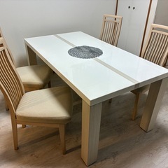 ダイニングテーブルセットの画像