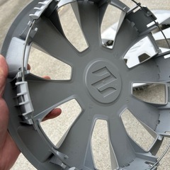 エブリイ DA17V ホイールキャップ 新車外しの画像