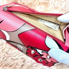 GUESS ゲス　長財布の画像