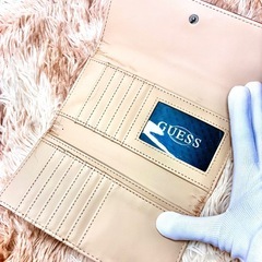 GUESS ゲス　長財布の画像