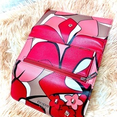 GUESS ゲス　長財布の画像