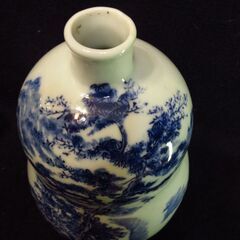 酒瓶または花瓶の画像