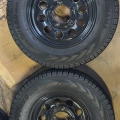 【ほぼ新品】【ジムニーシエラ•ノマド】スタッドレスタイヤの画像