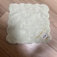 新品未使用　猫の刺繍付き　ハンカチ