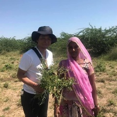 自然派美容師さん大募集‼️天然100%ヘナ専門サロンなのでアレルギー持ちの美容師さんでも心配なく働いて頂けます！店内は一切パーマ液やカラー剤の匂いもしません。の画像