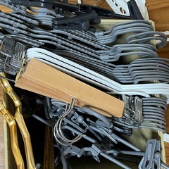 60枚以上ハンガーの画像