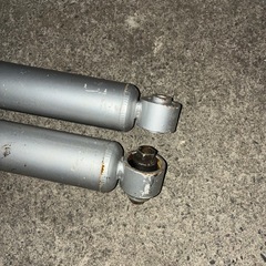 ランクル100 ショックアブソーバーの画像