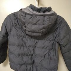 ユニクロ　120　2着セット　ブラック、グレーの画像