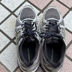 アシックス　ランニングシューズ
の画像