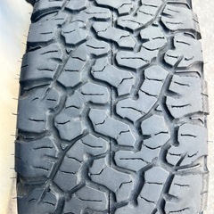 BFGoodrich All-Terrain T/A 225 70 16の画像