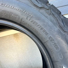 BFGoodrich All-Terrain T/A 225 70 16の画像