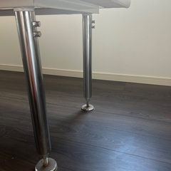 マッサージ用ベッド、イス、枕の画像