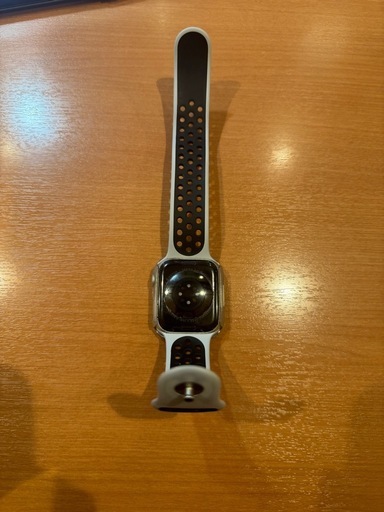 Apple Watch Series 7 45mm（GPS）Nikeバンド／バッテリー80％／初期化済