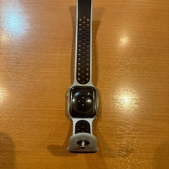 Apple Watch Series 8 45mm（GPS）Nikeバンド／バッテリー80％／初期化済の画像
