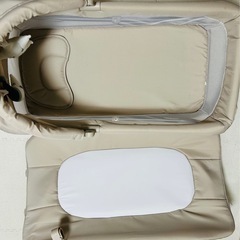 ベビー
ベッドの画像