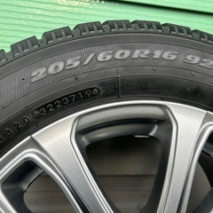 お話し中　スタッドレス　冬タイヤ16インチ4本セットの画像