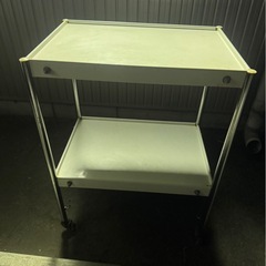 キャスター付き 棚の画像