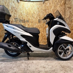 【毎回即売れです!!／お早めに!!🙆🏽🔥】在庫有◎大きなリアボックス付きのトリシティ125が入庫しました!!!!の画像