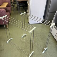 【リサイクルショップ ピカソ 小松原】🧺✨ステンレス製 コンパクト物干しスタンド✨タオルハンガーにもOK🌈★5147★の画像