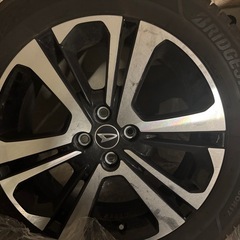 ロッキー、ライズスタッドレスタイヤの画像