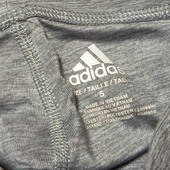 adidasれぎレギンスの画像