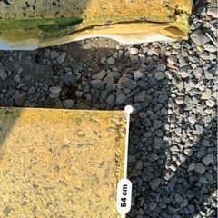 ソファーの中に入っていたクッション大量の画像