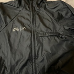 NIKE 薄手アウターの画像