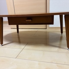 丸テーブル　木　ブラウンの画像