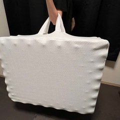 コンパクト 3つ折りマットレス の画像