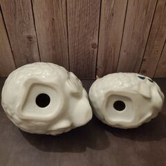 鳥の陶器の置物の画像