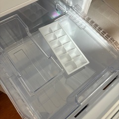 SHARP 冷蔵庫の画像