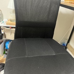 普通の椅子の画像