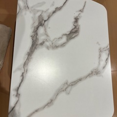 テーブルの画像