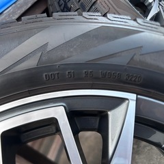 225/60R18 Pirelli 18インチ タイヤ・ホイールセット　4本の画像