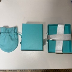 ティファニーのジュエリーボックスの画像