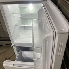 冷蔵庫２１年製152Lの画像